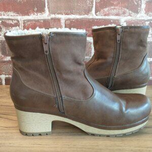 Universal Thread Faux Leather Ankle Boots Fleeca Lined Womens Size 11 Goods Co